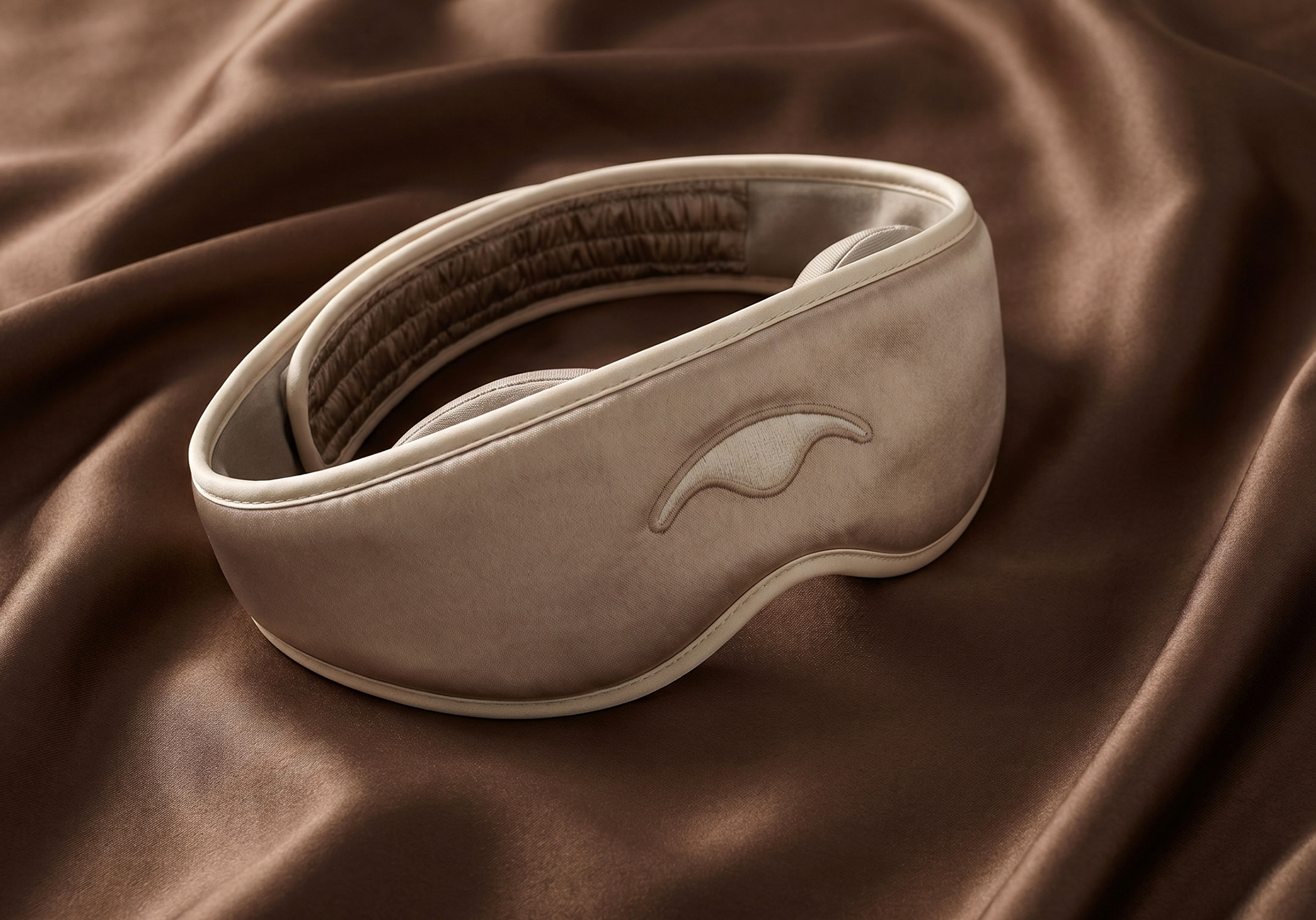 Manta SILK Sleep Mask - Media 52 of 54