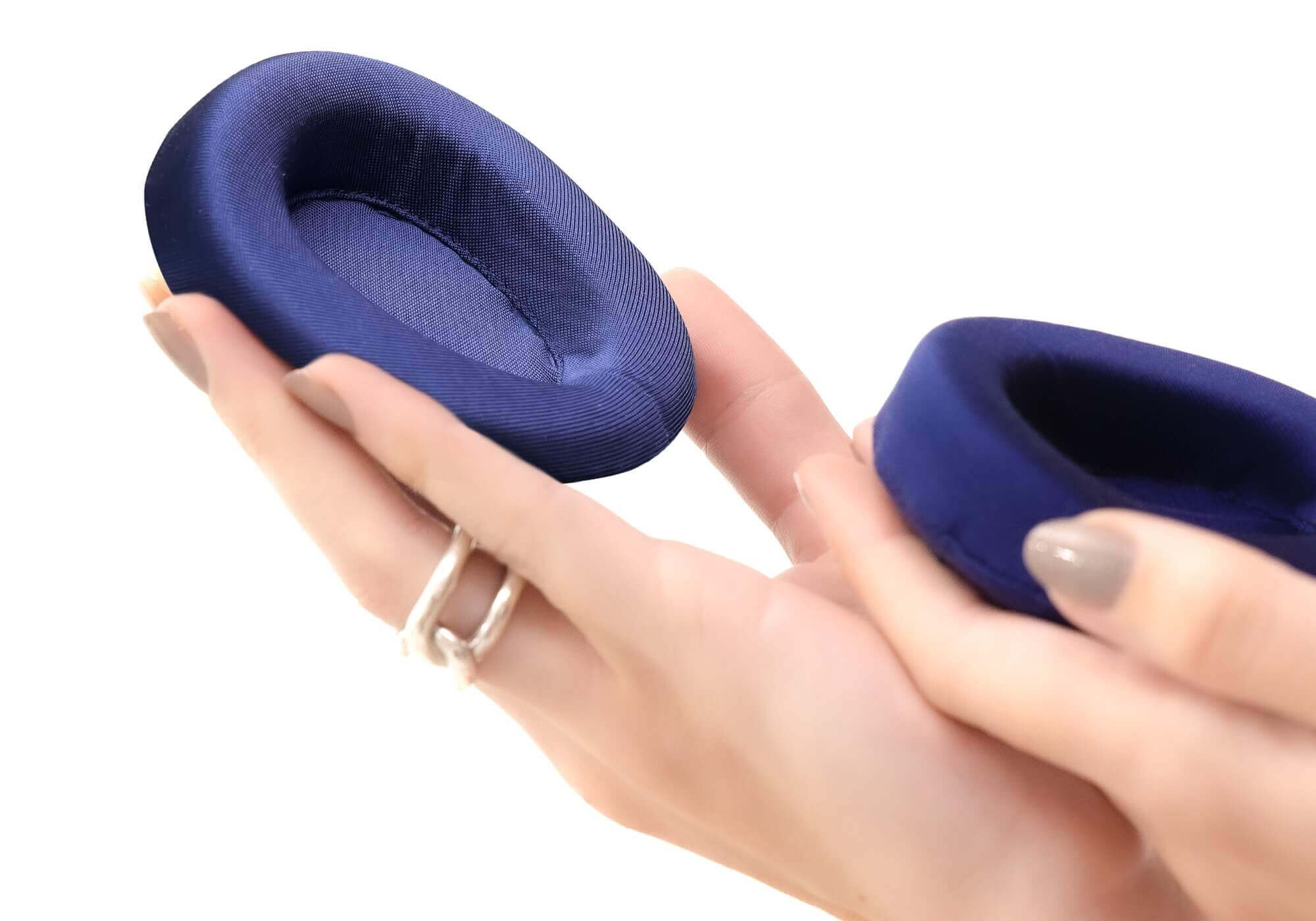 Manta SILK Sleep Mask - Media 15 of 54